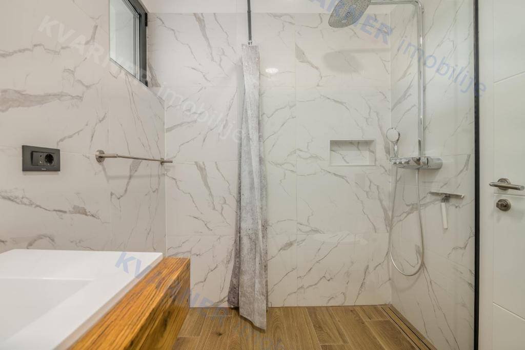 House For sale - Primorsko-goranska Malinska