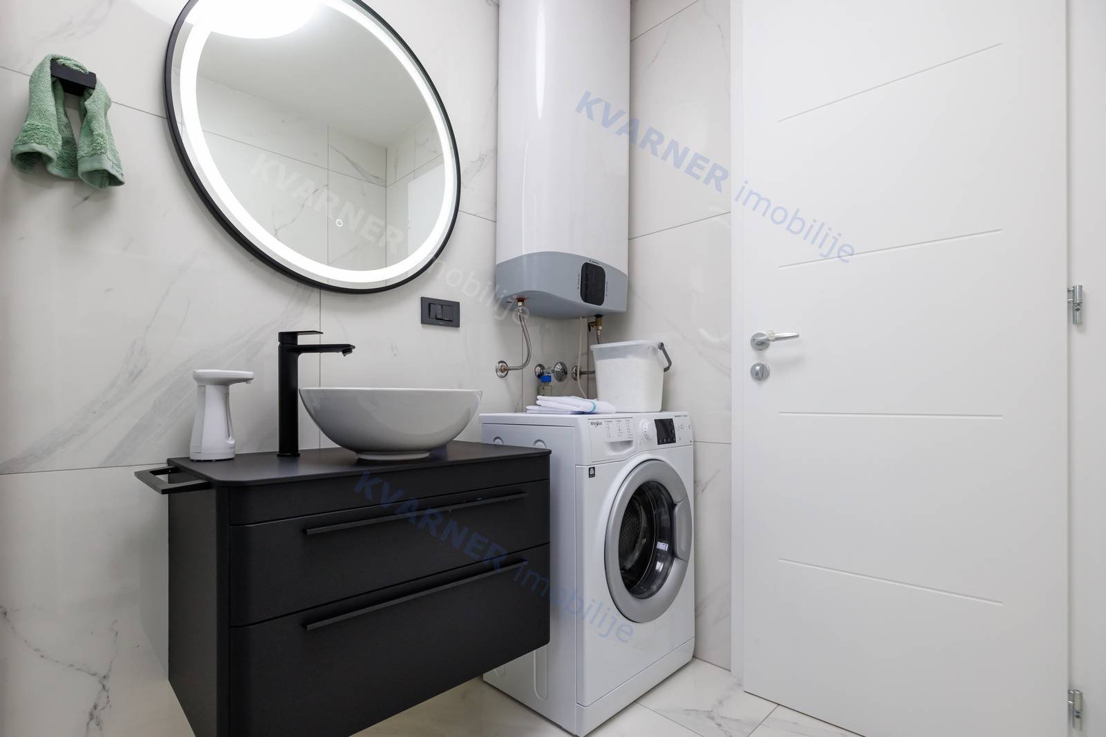 Apartmán Na prodej -  Njivice