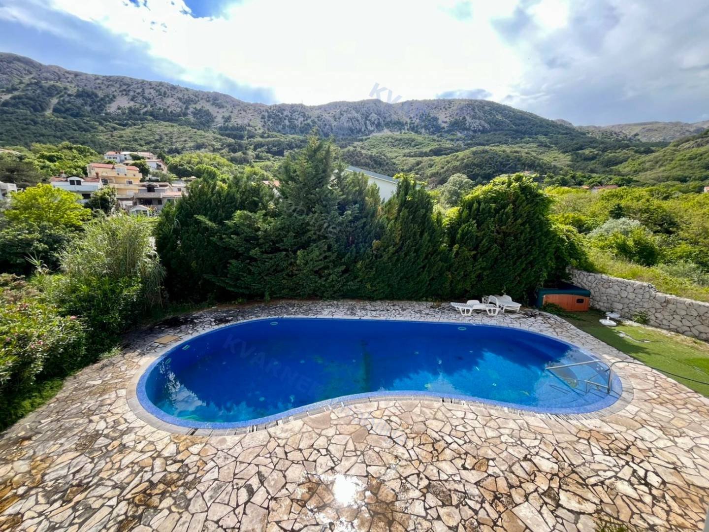 Flat For sale - Primorsko-goranska Baška