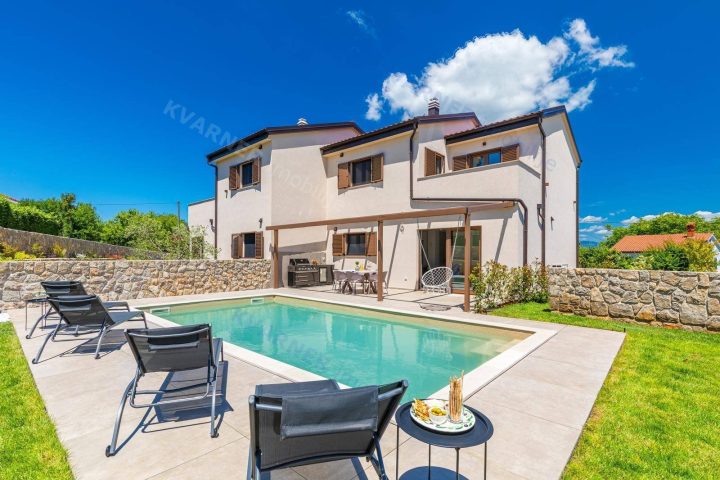 Kuća na prodaju 124 m² – Grad Krk