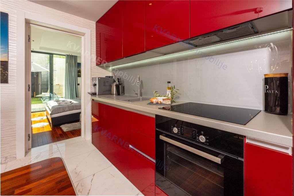 Flat For sale - Primorsko-goranska Malinska