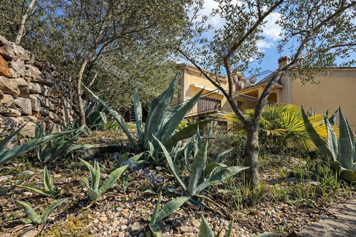 House for sale 200 m² – Malinska