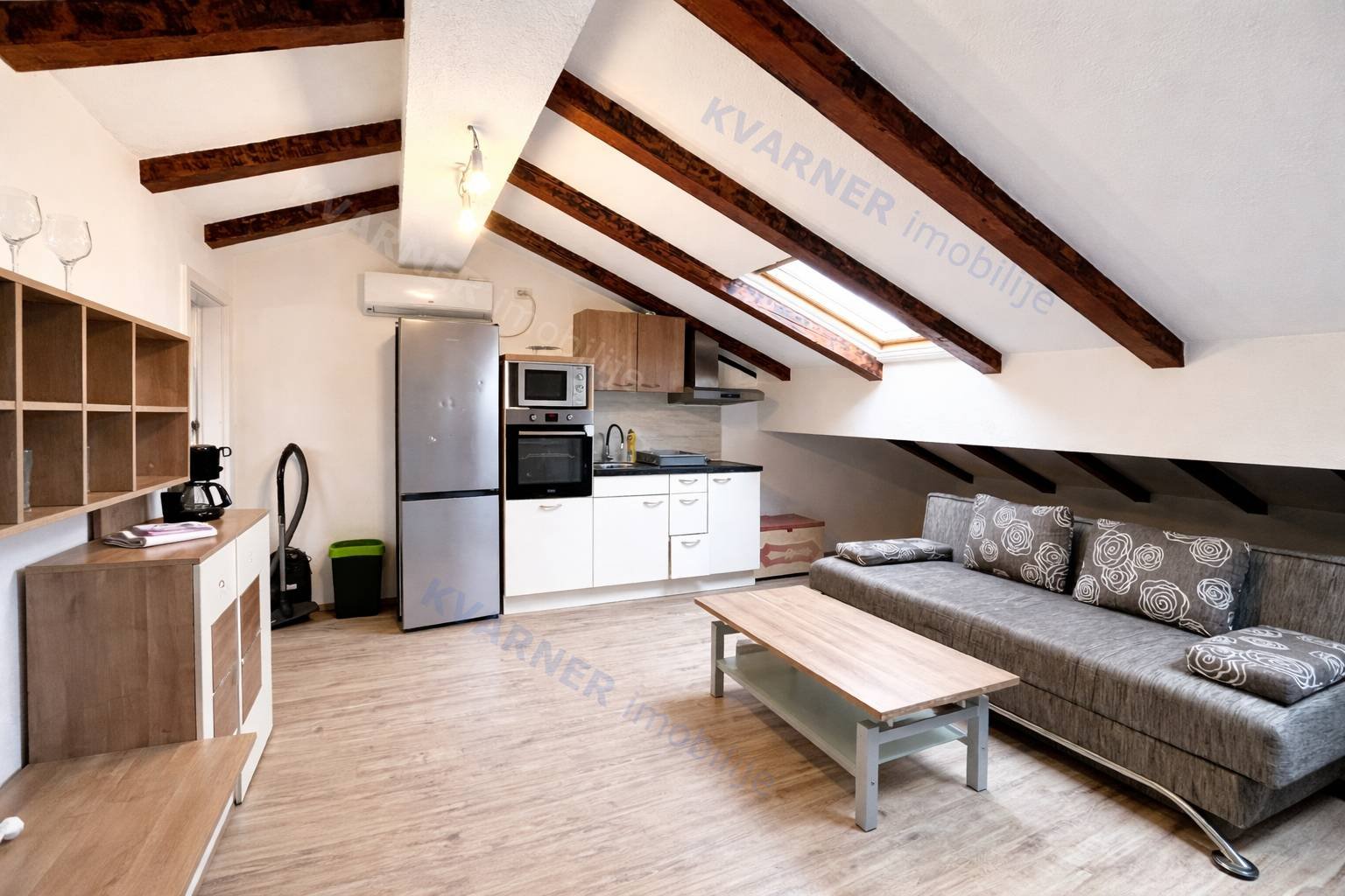 Flat For sale - Primorsko-goranska Malinska