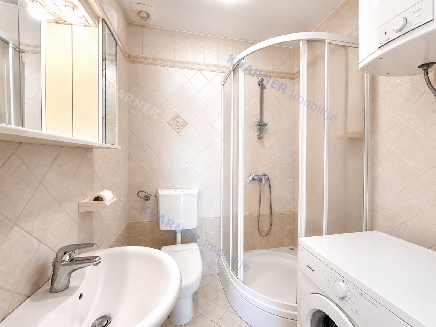 Flat For sale - Primorsko-goranska Malinska