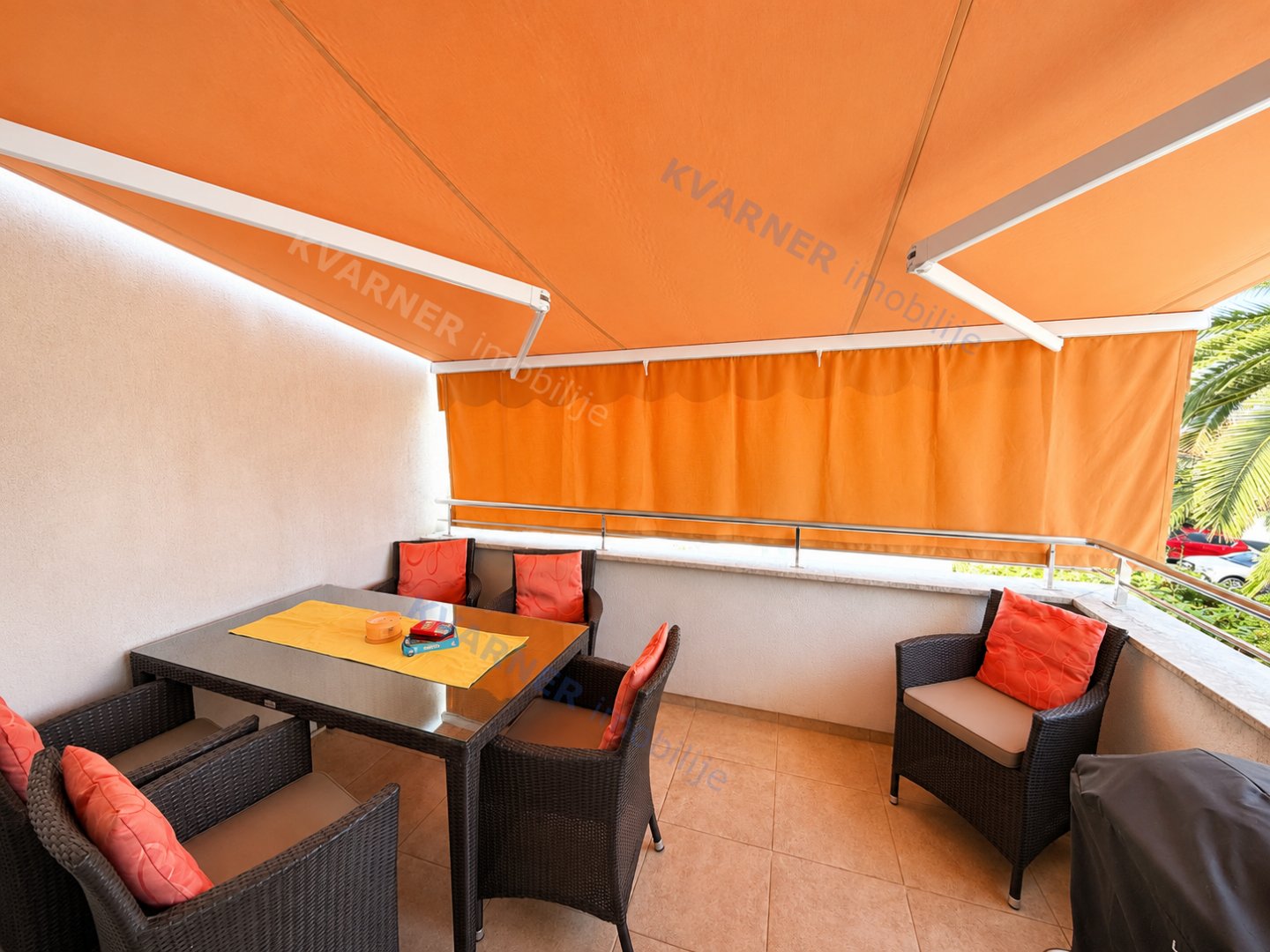 Flat For sale -  Njivice