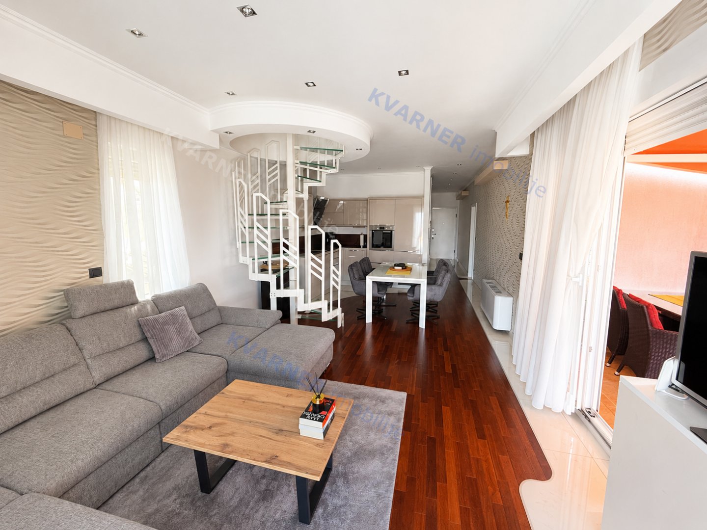 Flat For sale -  Njivice