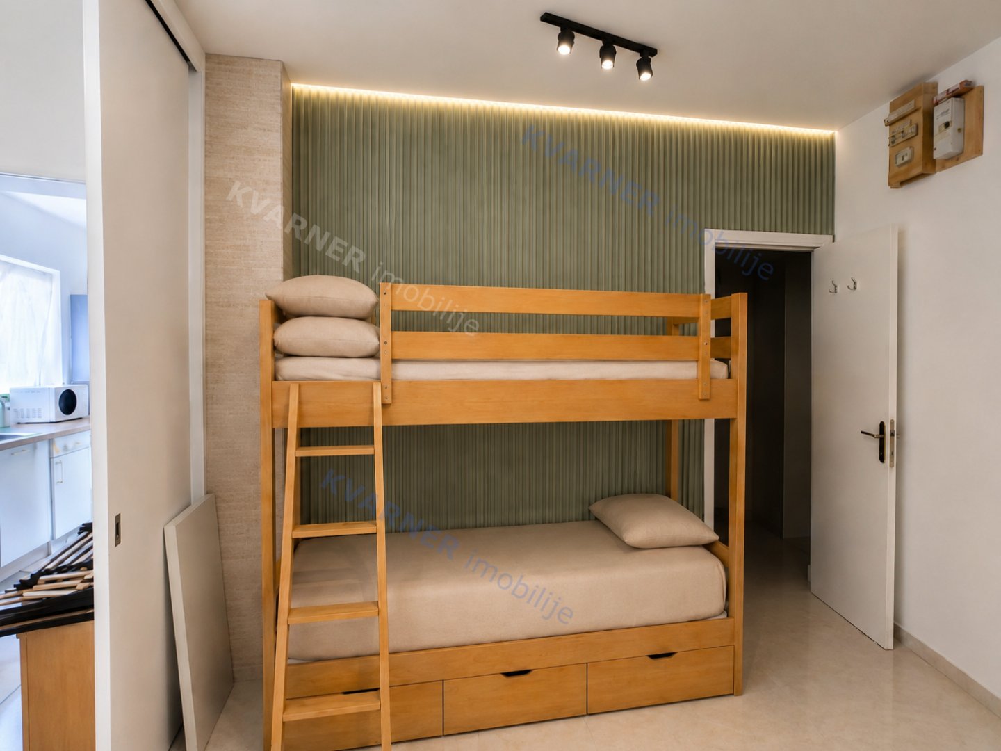 Apartma Naprodaj -  Njivice