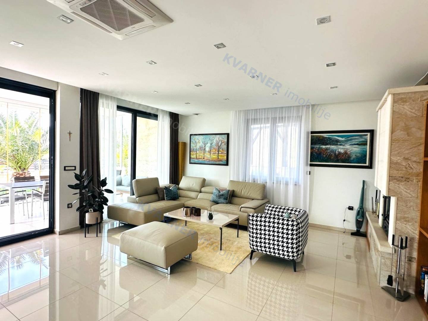 House For sale - Primorsko-goranska Crikvenica
