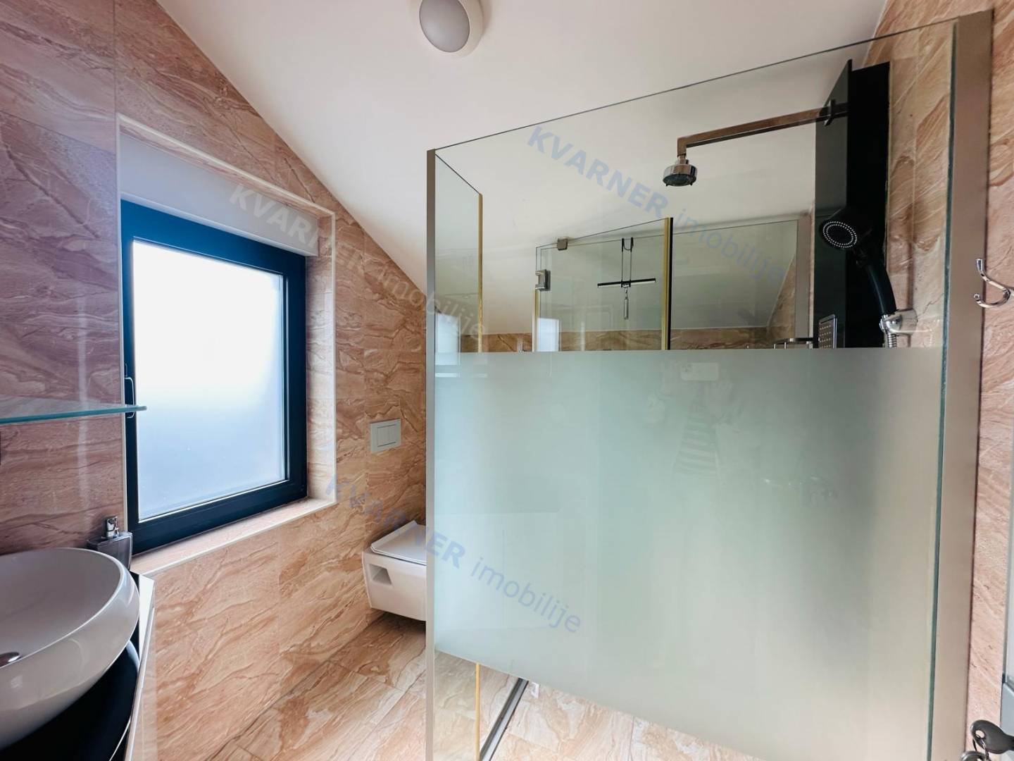 House For sale - Primorsko-goranska Crikvenica