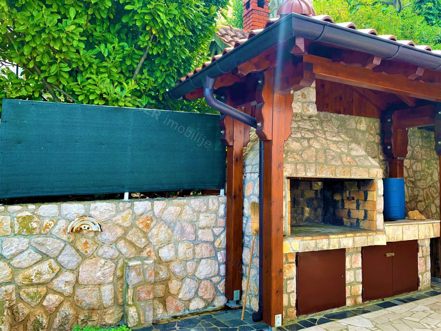 Haus Zu verkaufen -  Njivice