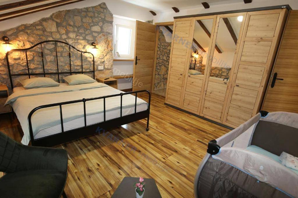 House For sale - Primorsko-goranska Malinska