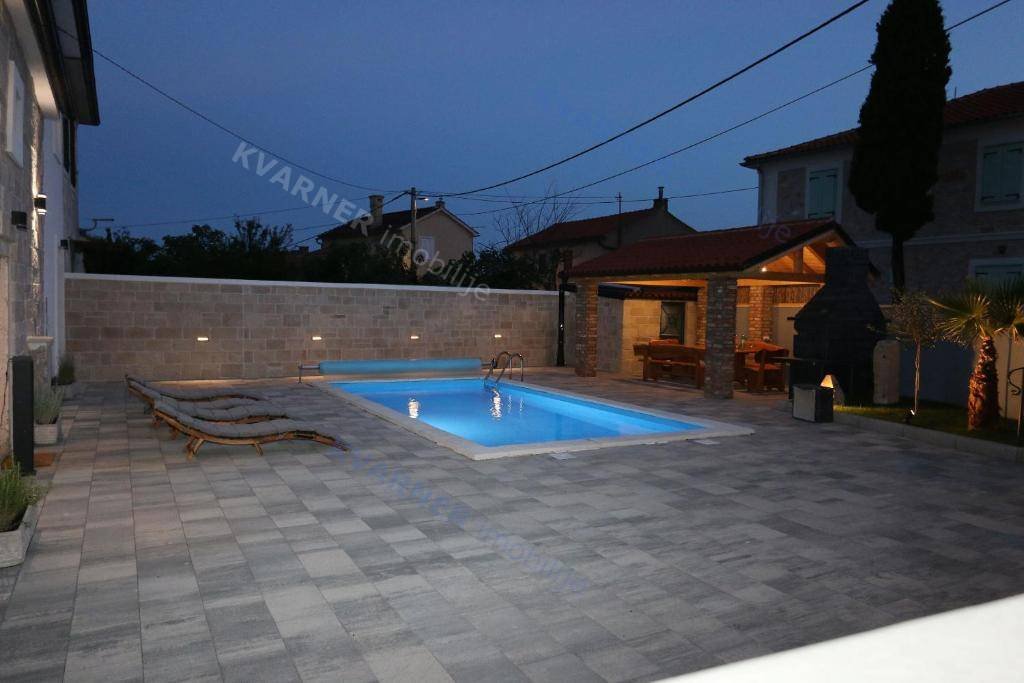 House For sale - Primorsko-goranska Malinska