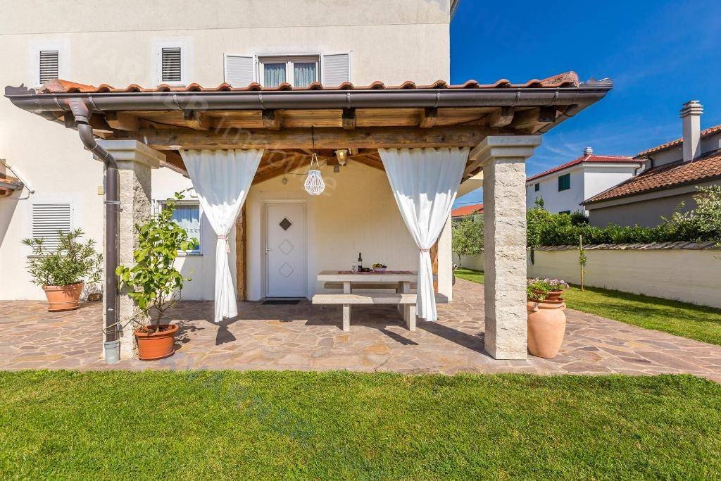 Haus Zu verkaufen - Primorsko-goranska Malinska