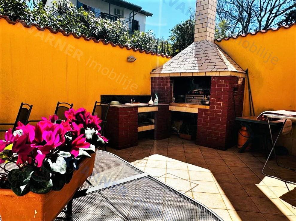 House For sale - Primorsko-goranska Malinska