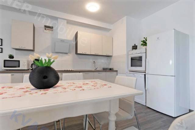 Maison À vendre -  Uvala Soline
