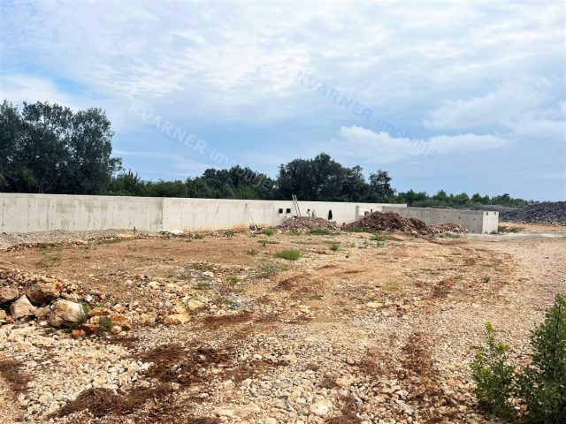 Zemljište na prodaju 830 m² – Grad Krk
