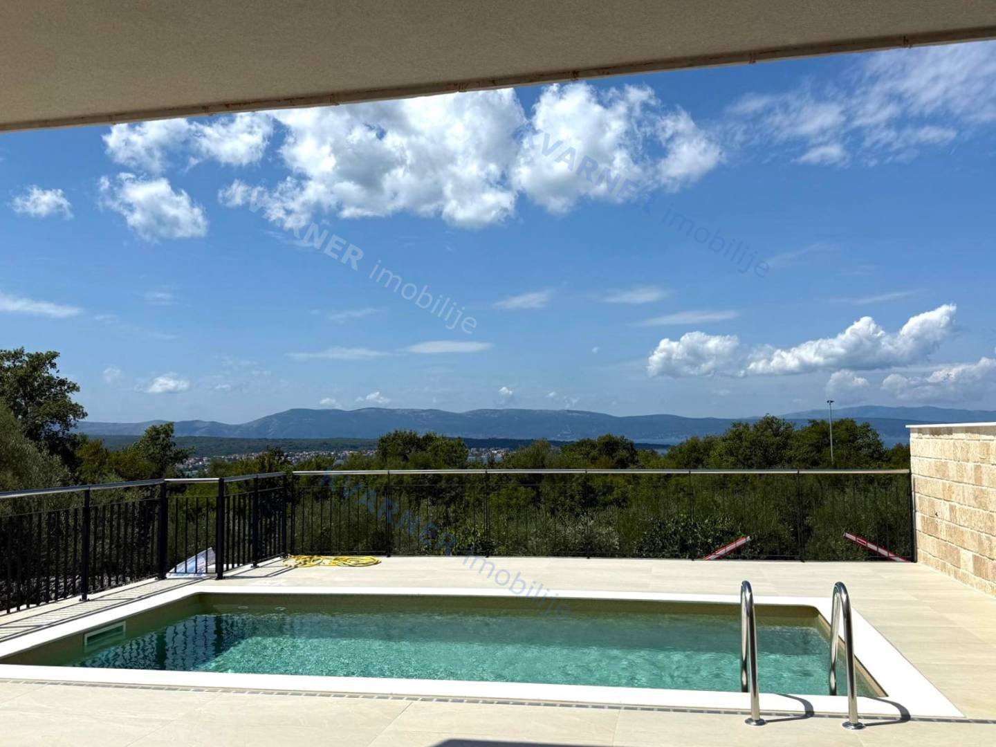 House For sale - Primorsko-goranska Malinska