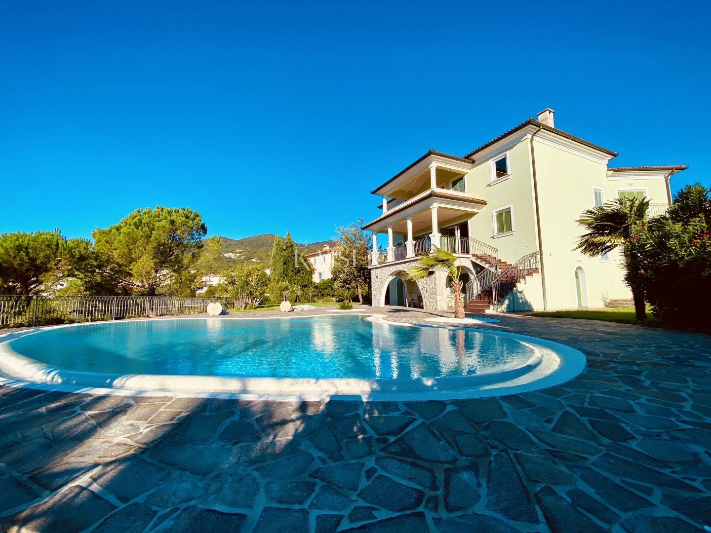 Maison À vendre - Primorsko-goranska Opatija - Okolica - foto 1/45