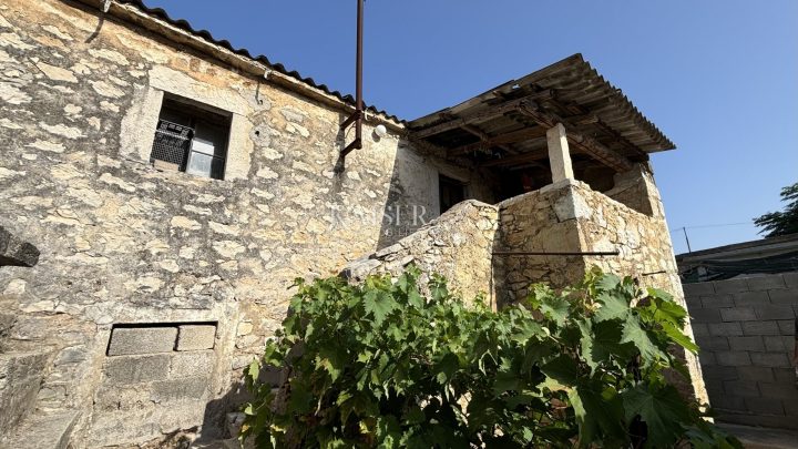 Kuća na prodaju 105 m² – Poličnik