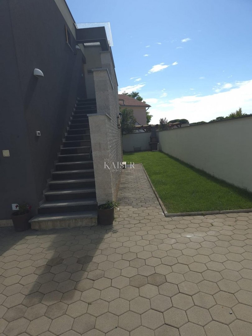 Haus Zu verkaufen - Istarska Pula