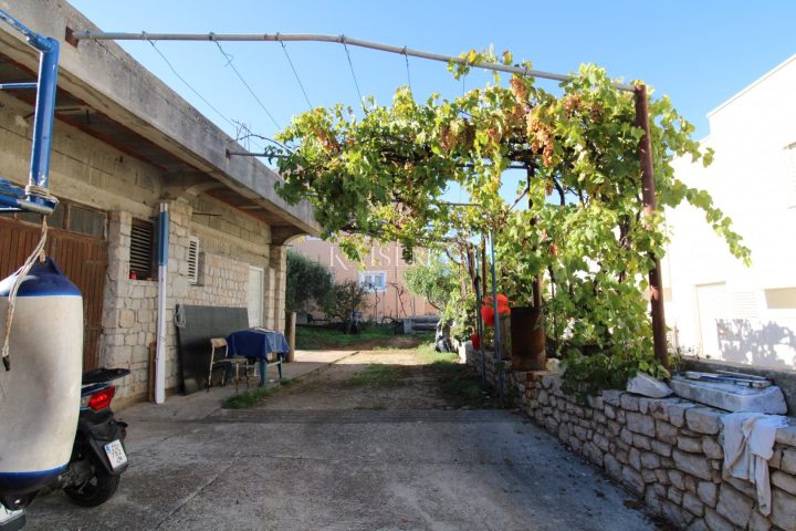 Kuća Na prodaju - Zadarska Sali - foto 2/9