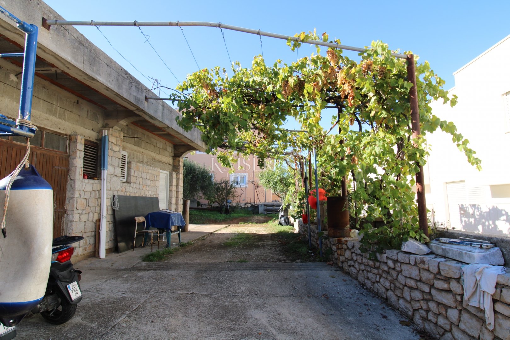 Kuća Na prodaju - Zadarska Sali