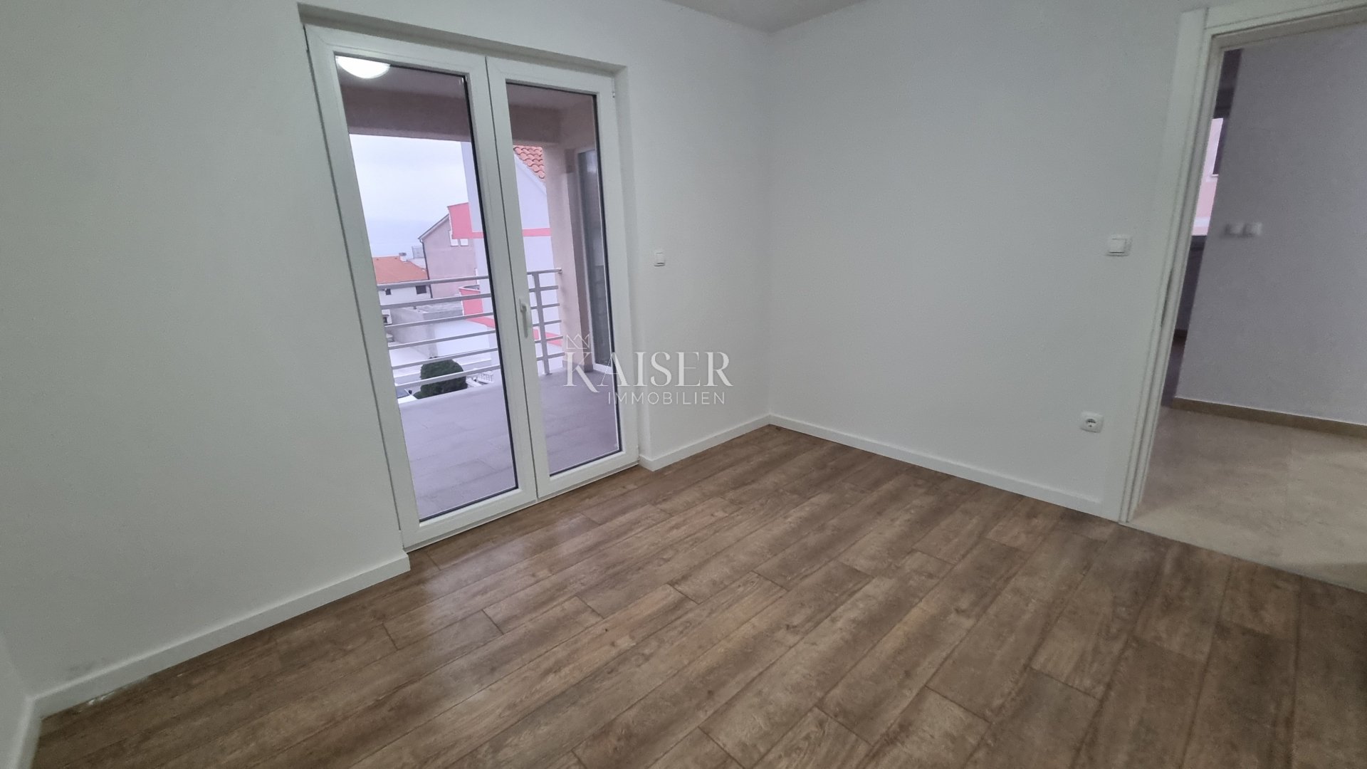 Flat For sale - Primorsko-goranska Novi Vinodolski
