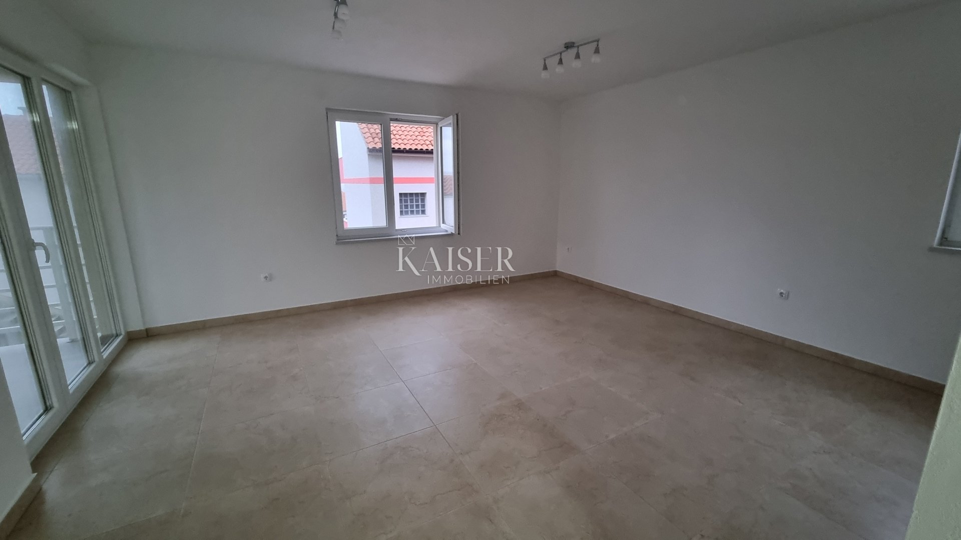 Apartmán Na predaj - Primorsko-goranska Novi Vinodolski - foto 1/20