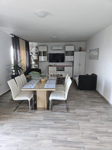 Stan za najam 90 m² – Novi Vinodolski