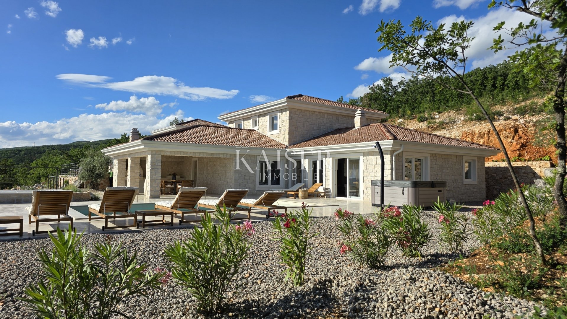 House For sale - Primorsko-goranska Crikvenica