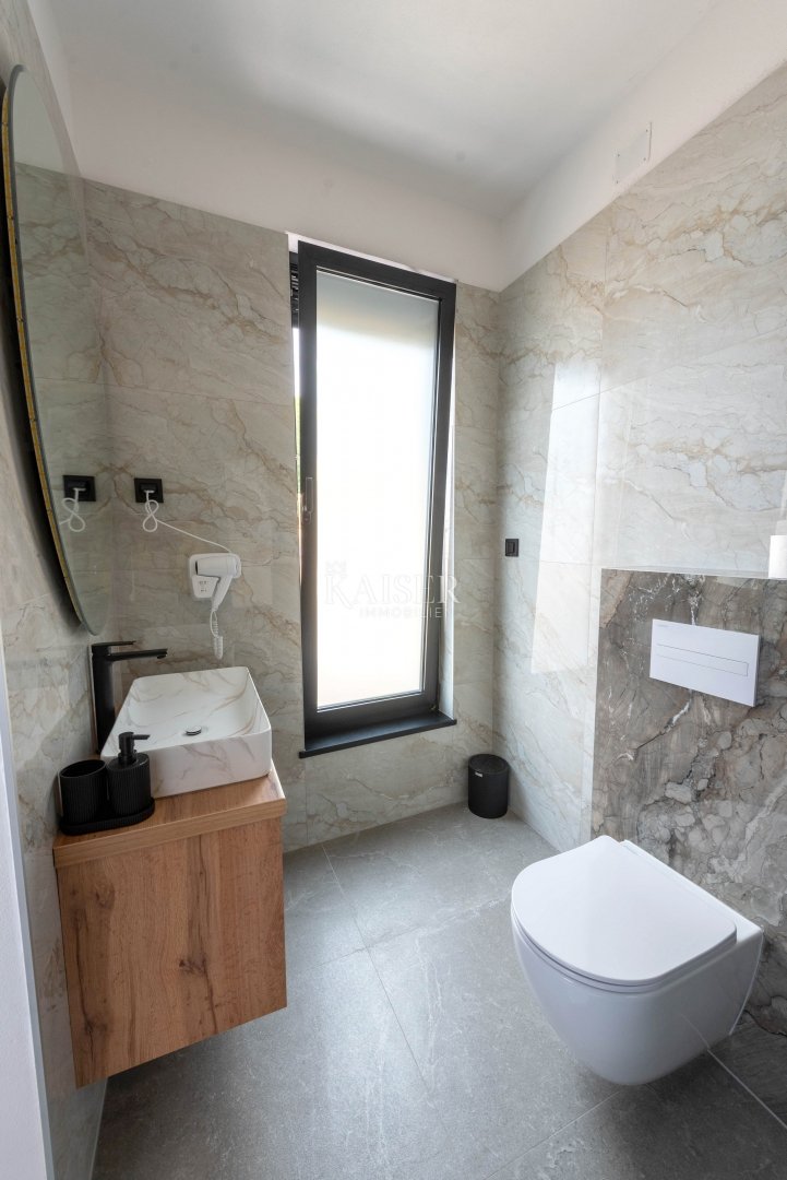 House For sale - Primorsko-goranska Crikvenica
