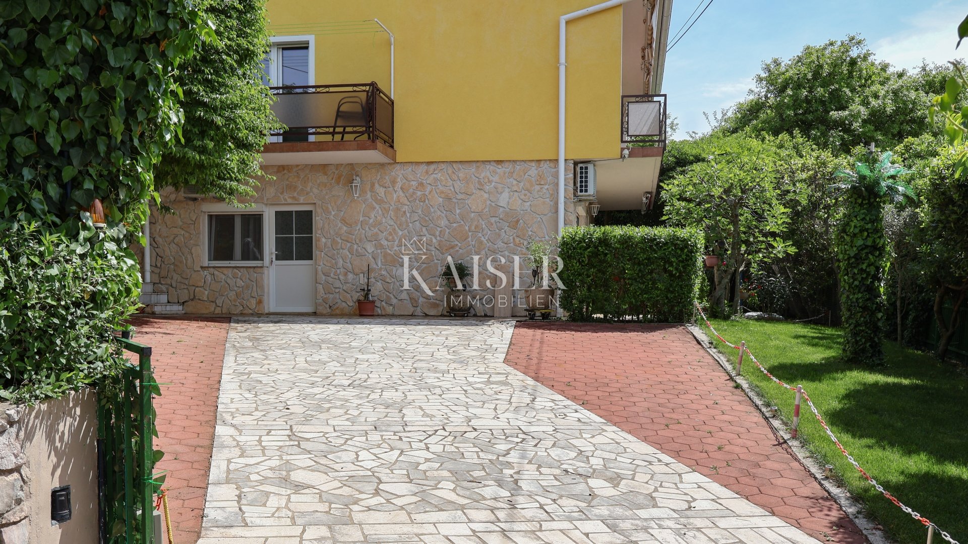 House For sale - Primorsko-goranska Crikvenica