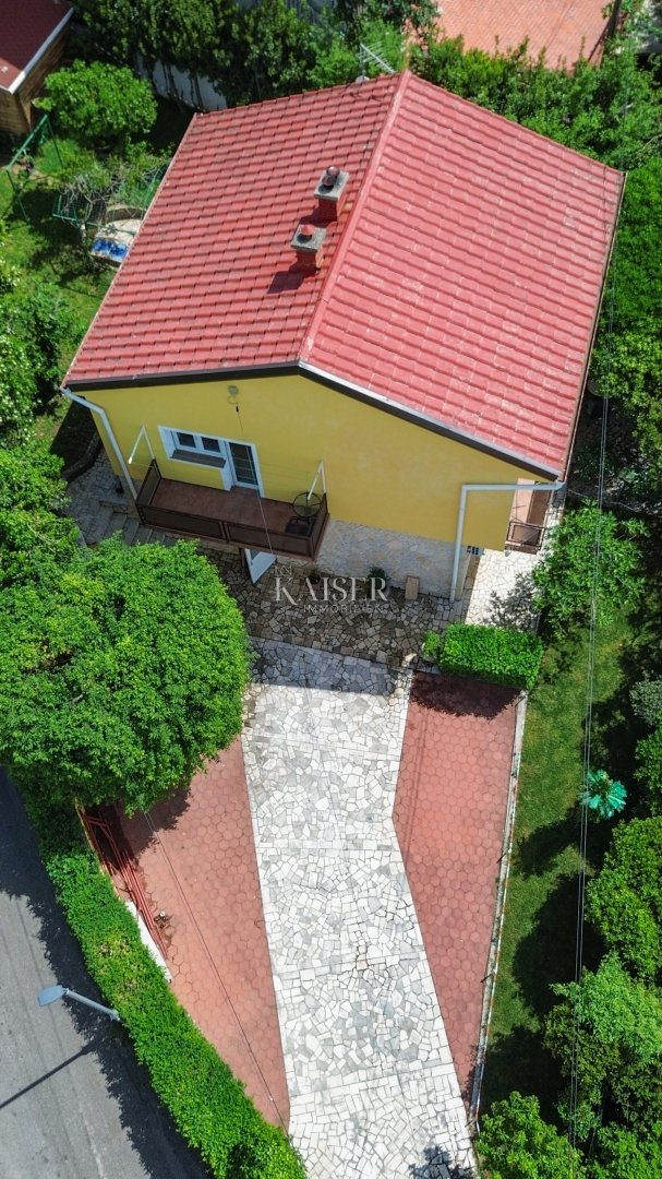 House For sale - Primorsko-goranska Crikvenica