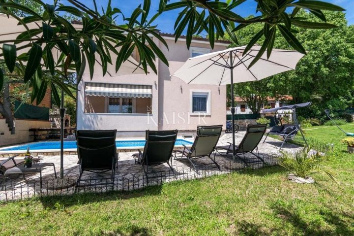 Haus zu verkaufen 250 m² – Pula