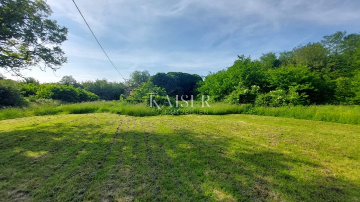 Grundstück zu verkaufen 1608 m² – Grožnjan