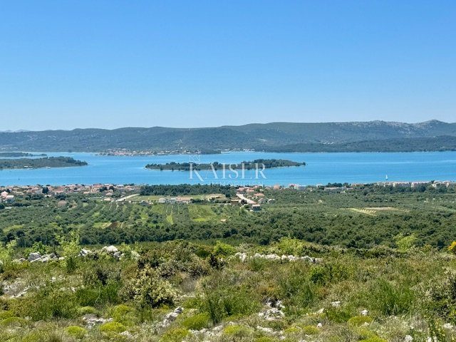 Zemljište na prodaju 1334 m² – Turanj