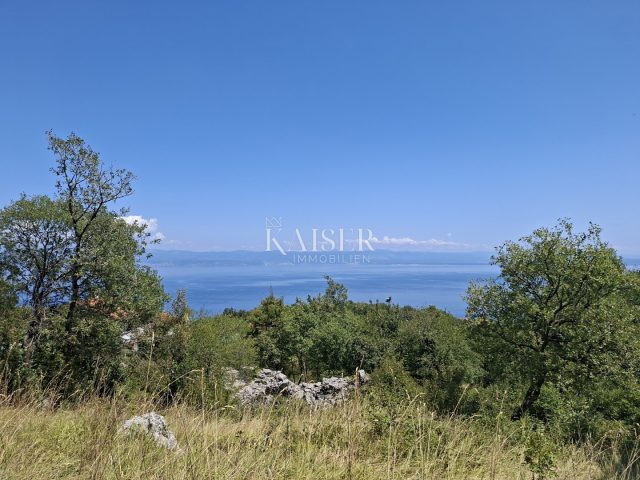 Zemljište na prodaju 1741 m² – Sveta Jelena