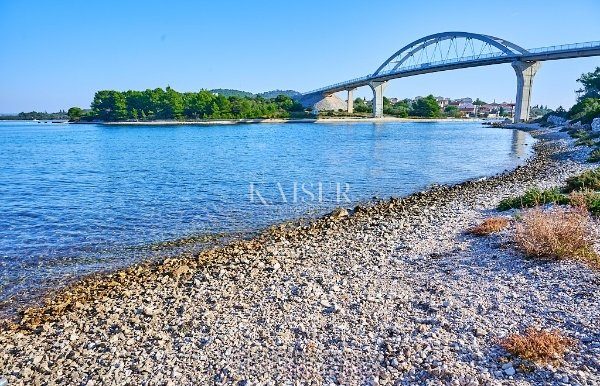 Grundstück zu verkaufen 2290 m² – Kukljica