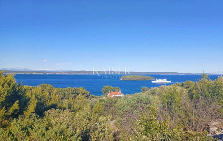 Zemljište na prodaju 1686 m² – Kukljica