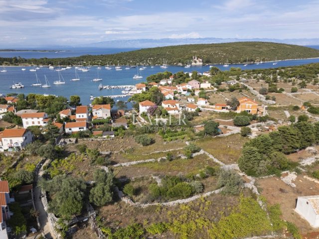Terreno in vendita 580 m² – Ilovik