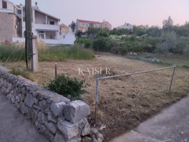 Zemljište na prodaju 1142 m² – Veli Iž