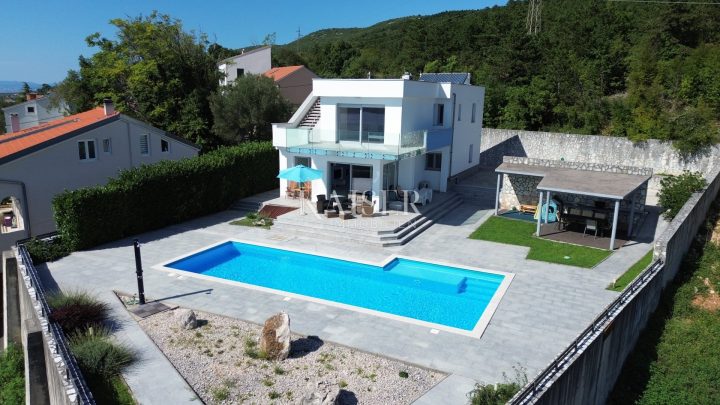 Casa in vendita 350 m² – Crikvenica