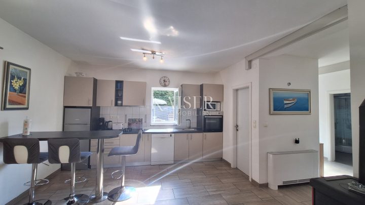 Kuća za najam 140 m² – Jušići