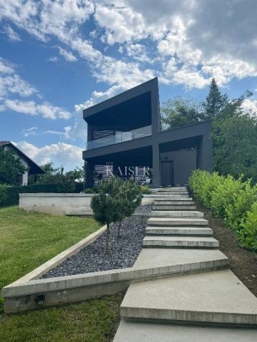 Kuća na prodaju 156 m² – Brezovica