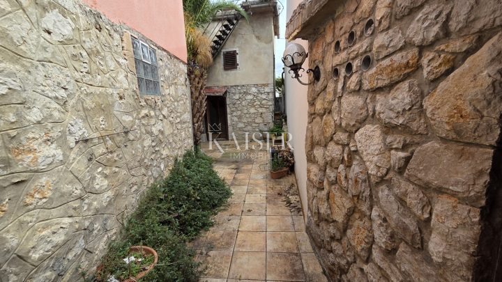 Hiša Na predaj - Primorsko-goranska Crikvenica - foto 2/5