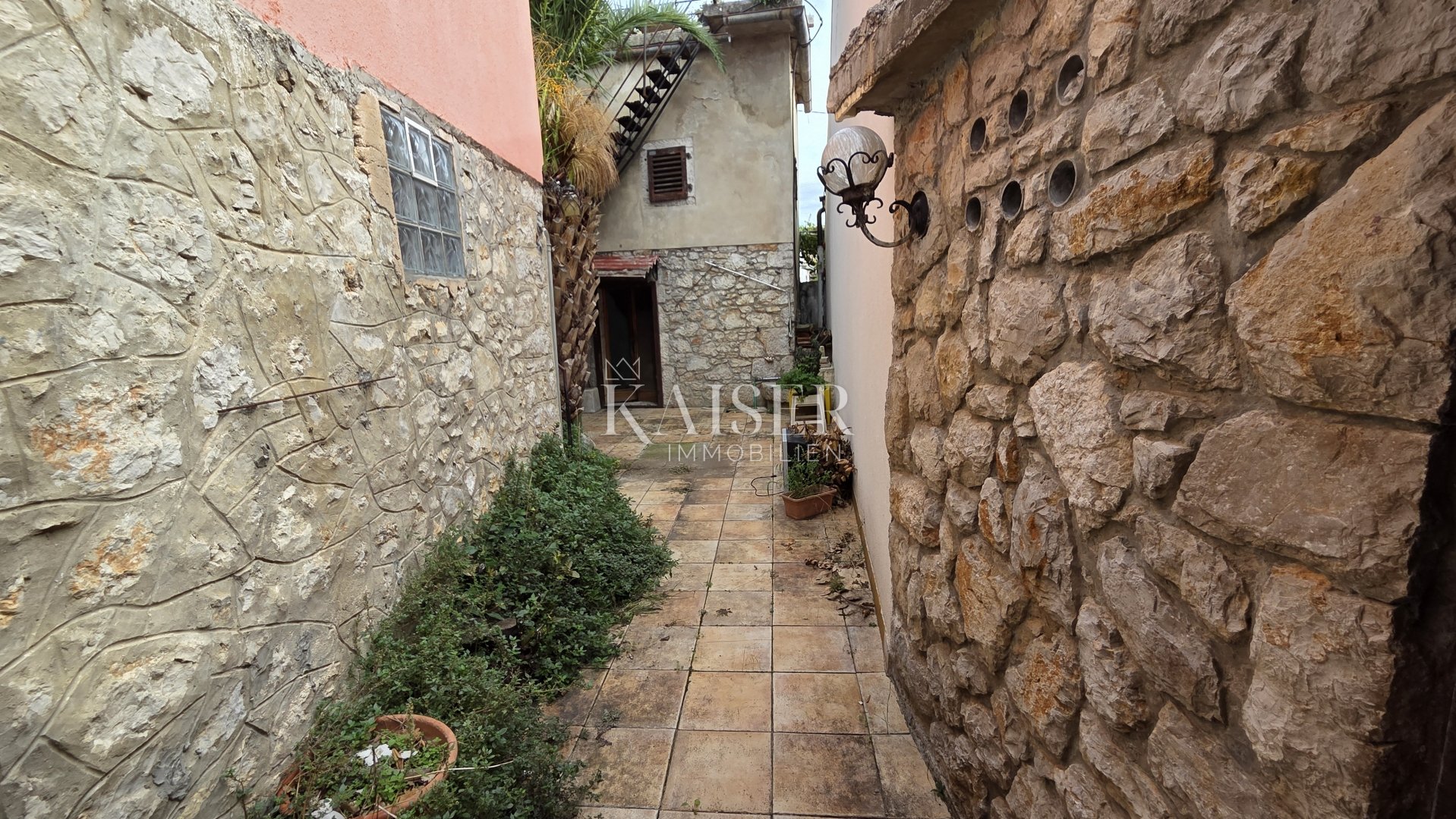Hiša Na predaj - Primorsko-goranska Crikvenica