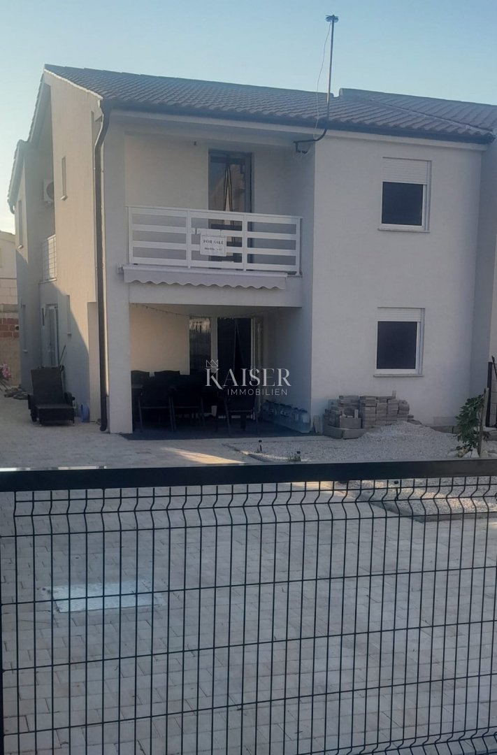 Maison À vendre - Zadarska Vir - foto 1/6