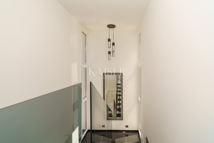 House For sale - Primorsko-goranska Vinodolska Općina - foto 4/13