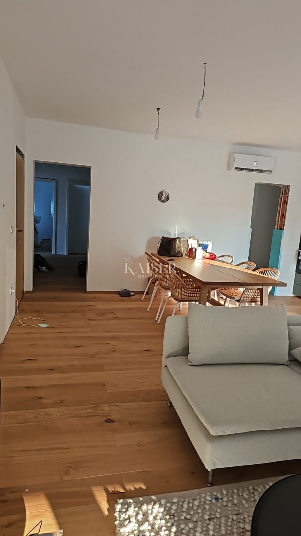 Appartamento In vendita - Zadarska Vir