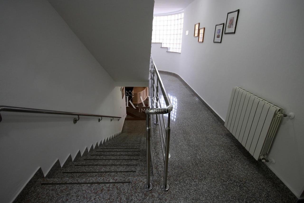 Appartamento In vendita - Istarska Pula